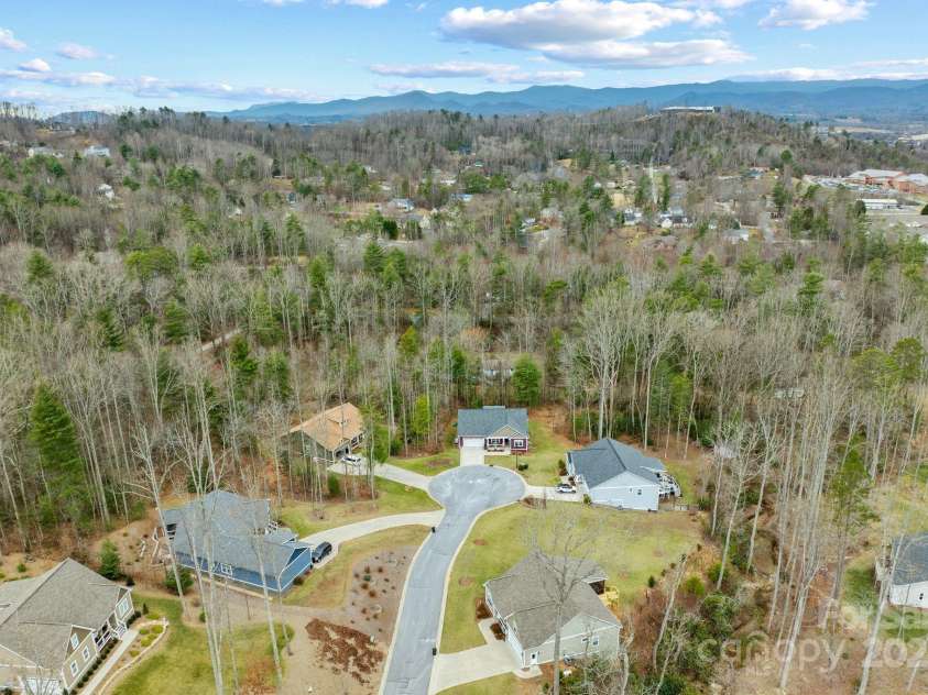 353 Olivet Lane, Fletcher, NC 28732.  MLS# CAR4226055, YatesRealty ID 16483. 