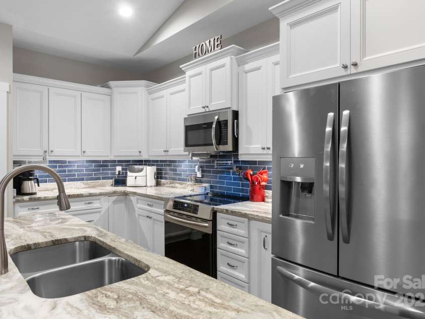 353 Olivet Lane, Fletcher, NC 28732.  MLS# CAR4226055, YatesRealty ID 16483. 