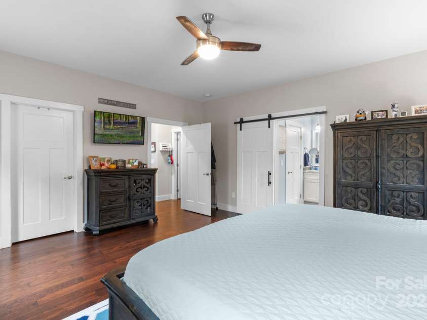 353 Olivet Lane, Fletcher, NC 28732.  MLS# CAR4226055, YatesRealty ID 16483. 