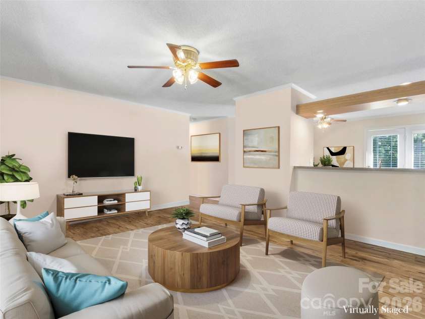 9 Sun Ridge Road, Asheville, NC 28806.  MLS# CAR4294387, YatesRealty ID 16484. Livingroom Staged