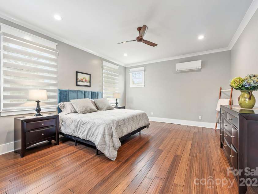 232 Cromer Street, Charlotte, NC 28208.  MLS# CAR4238454, YatesRealty ID 16485. 