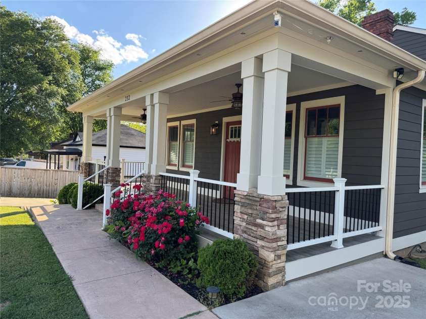 232 Cromer Street, Charlotte, NC 28208.  MLS# CAR4238454, YatesRealty ID 16485. 