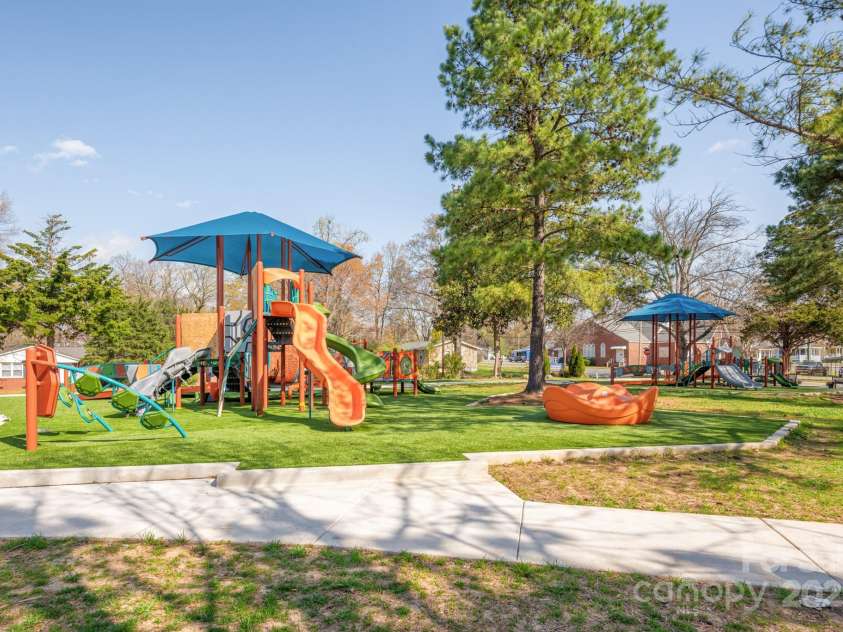 232 Cromer Street, Charlotte, NC 28208.  MLS# CAR4238454, YatesRealty ID 16485. 