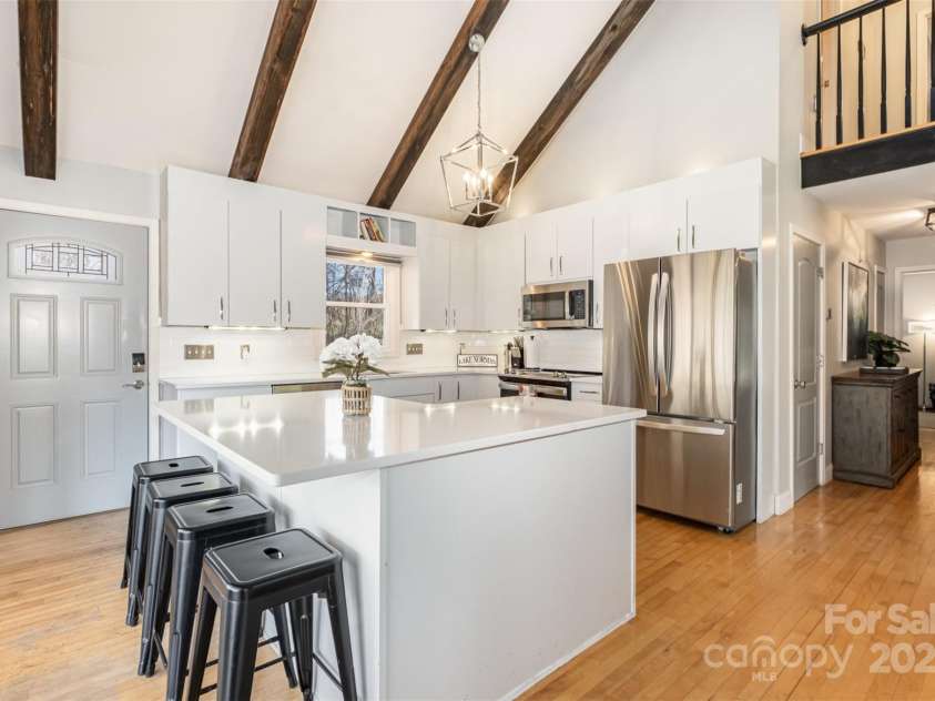 353 Whippoorwill Road, Mooresville, NC 28117.  MLS# CAR4275741, YatesRealty ID 16486. 