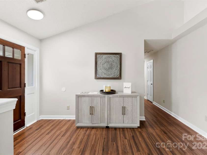 13324 Kintyre Court, Matthews, NC 28105.  MLS# CAR4247681, YatesRealty ID 16488. 