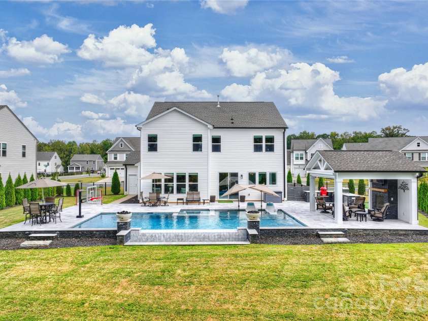 5035 Beacon Avenue, Monroe, NC 28110.  MLS# CAR4364476, YatesRealty ID 16488. 