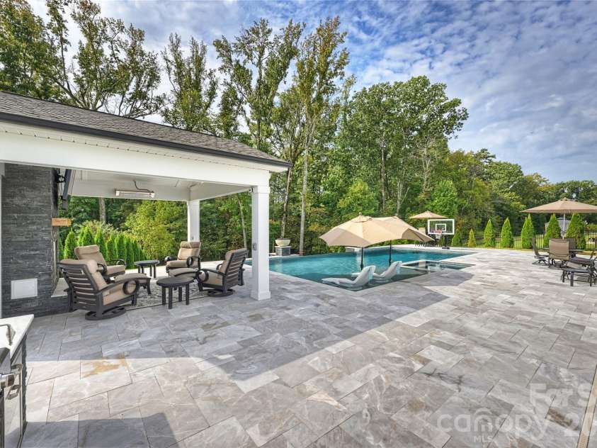 5035 Beacon Avenue, Monroe, NC 28110.  MLS# CAR4364476, YatesRealty ID 16488. 