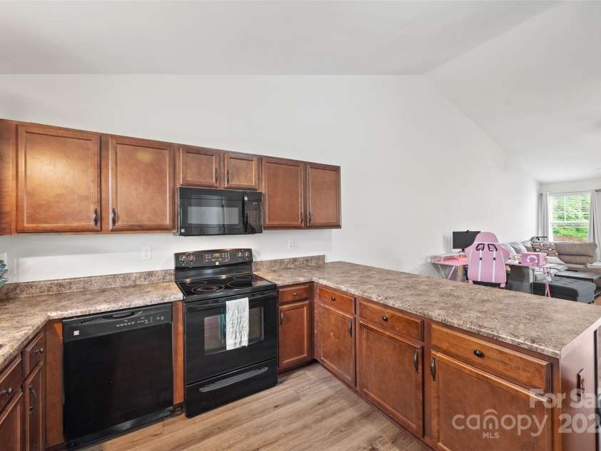 117 Canyon Ridge Drive, Mount Holly, NC 28120.  MLS# CAR4249477, YatesRealty ID 16489. 