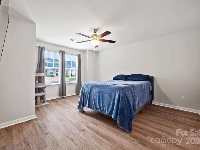 117 Canyon Ridge Drive, Mount Holly, NC 28120.  MLS# CAR4249477, YatesRealty ID 16489. 