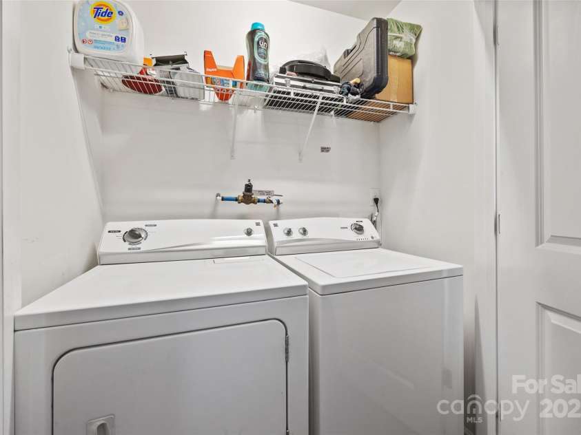 117 Canyon Ridge Drive, Mount Holly, NC 28120.  MLS# CAR4249477, YatesRealty ID 16489. 