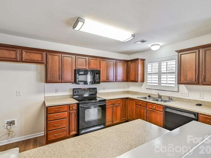 4160 Segundo Lane, Fort Mill, SC 29707.  MLS# CAR4331085, YatesRealty ID 16489. 