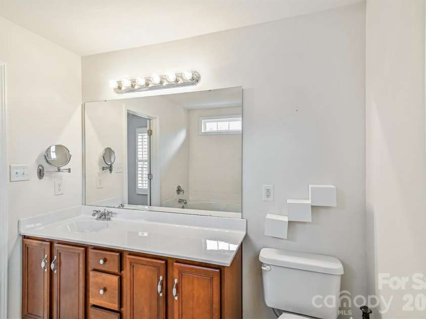 4160 Segundo Lane, Fort Mill, SC 29707.  MLS# CAR4331085, YatesRealty ID 16489. 