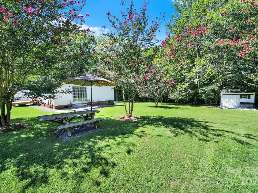 1219 Neely Smith Lane, Gastonia, NC 28056.  MLS# CAR4332846, YatesRealty ID 1649. 