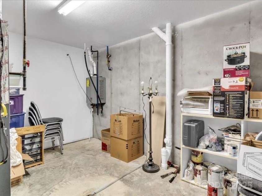 7 Eldorado Trail, Waynesville, NC 28786.  MLS# CAR4210821, YatesRealty ID 1649. 