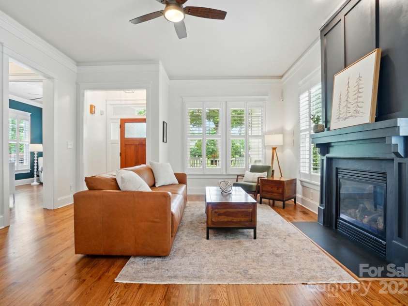 15714 Laurel Oak Crescent, Davidson, NC 28036.  MLS# CAR4255864, YatesRealty ID 16490. 