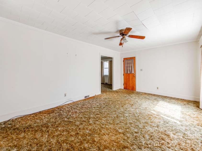 350 Raleigh Street, Concord, NC 28027.  MLS# CAR4405166, YatesRealty ID 16490. 