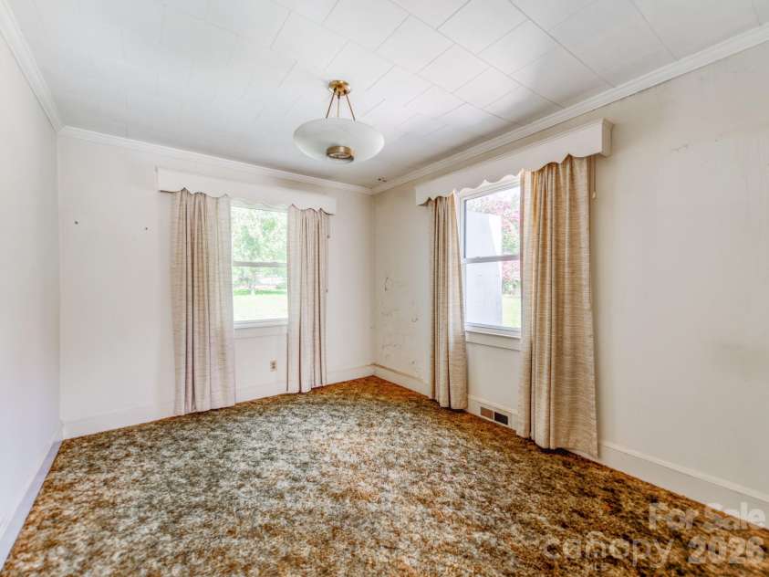 350 Raleigh Street, Concord, NC 28027.  MLS# CAR4405166, YatesRealty ID 16490. 