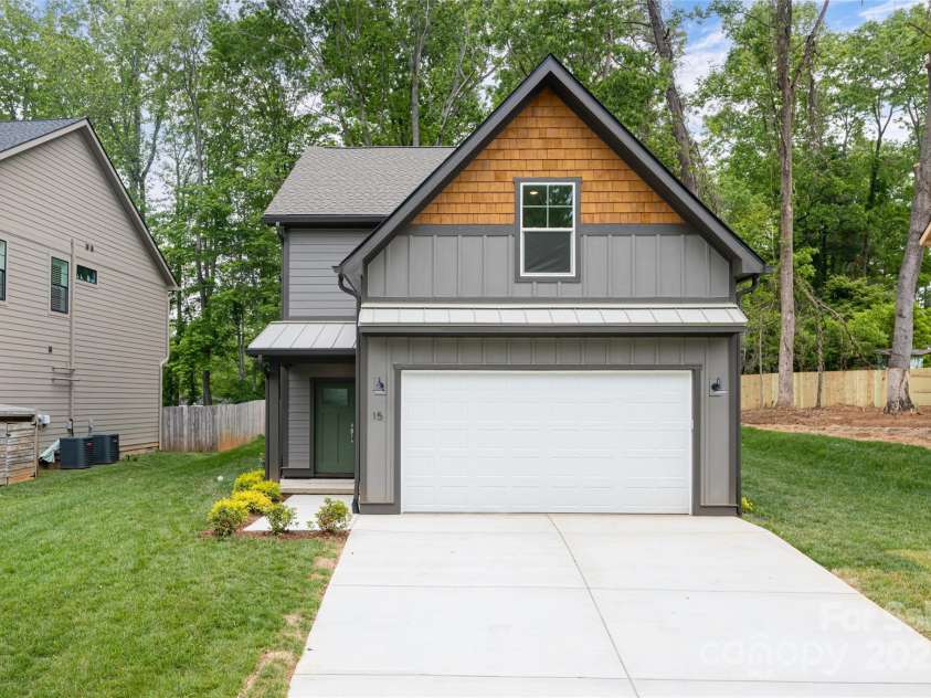15 Myrtle Lee Cove, Arden, NC 28704.  MLS# CAR4254798, YatesRealty ID 16491. 