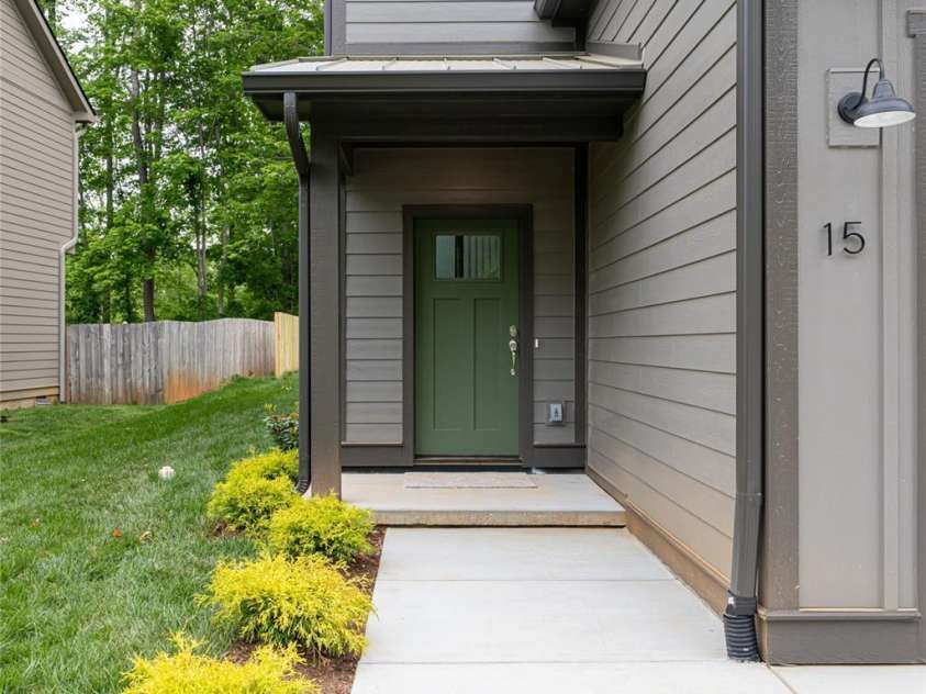 15 Myrtle Lee Cove, Arden, NC 28704.  MLS# CAR4254798, YatesRealty ID 16491. 