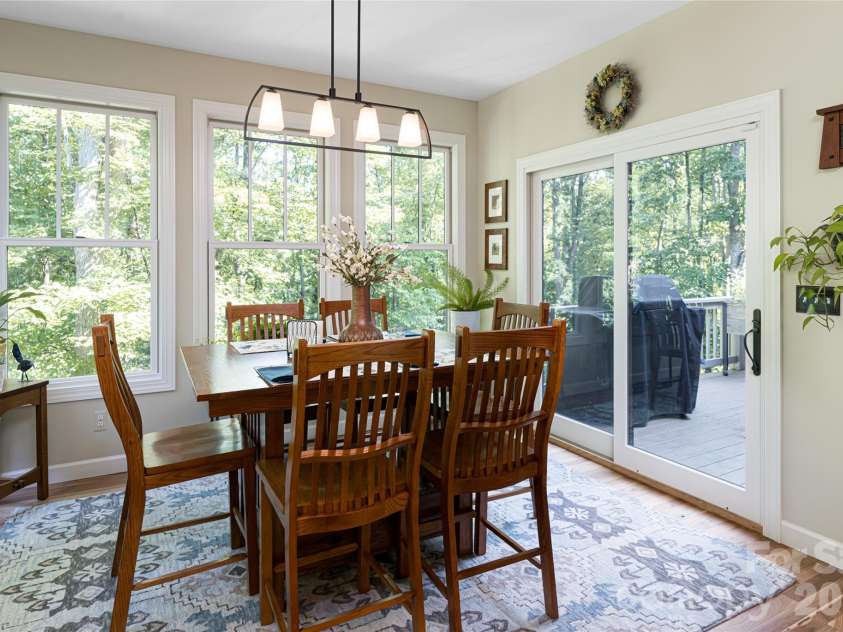 55 Highland Drive, Black Mountain, NC 28711.  MLS# CAR4266390, YatesRealty ID 16491. 