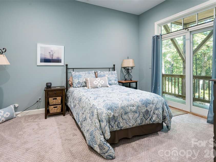 55 Highland Drive, Black Mountain, NC 28711.  MLS# CAR4266390, YatesRealty ID 16491. 