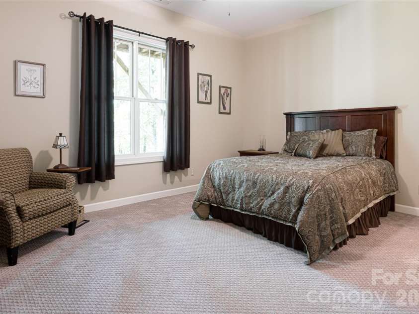 55 Highland Drive, Black Mountain, NC 28711.  MLS# CAR4266390, YatesRealty ID 16491. 