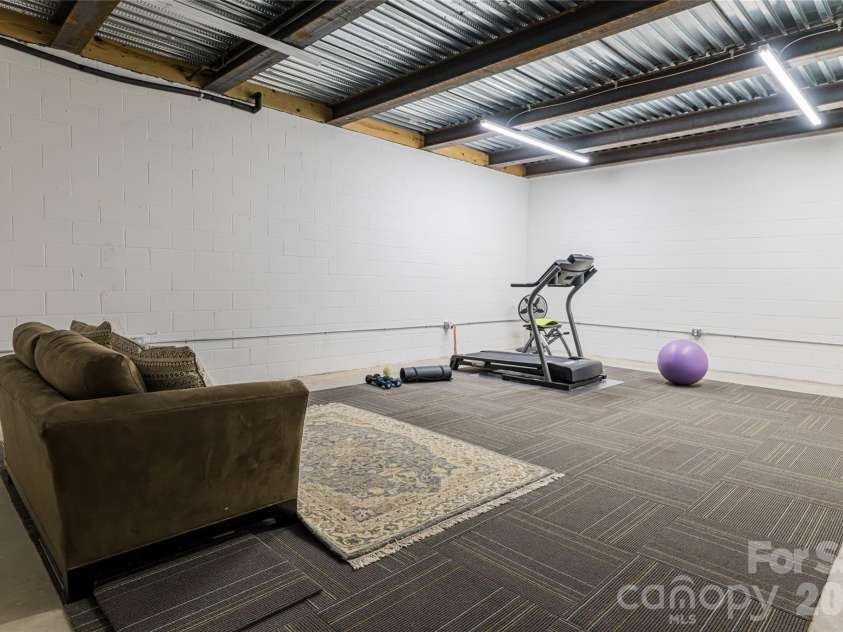 55 Highland Drive, Black Mountain, NC 28711.  MLS# CAR4266390, YatesRealty ID 16491. 