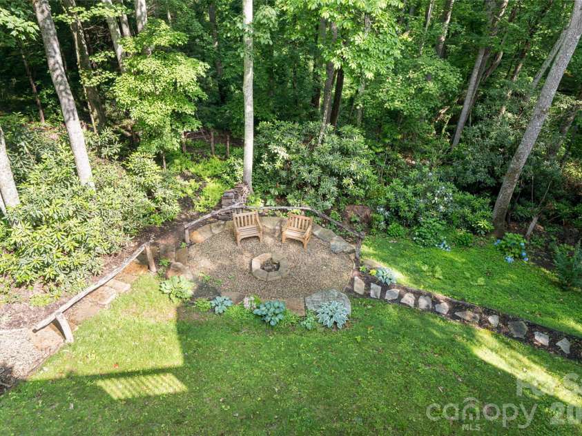 55 Highland Drive, Black Mountain, NC 28711.  MLS# CAR4266390, YatesRealty ID 16491. 