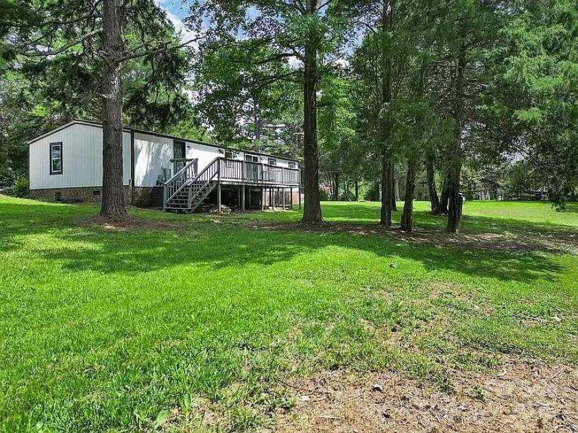 10379 Turnplow Drive, Davidson, NC 28036.  MLS# CAR4257478, YatesRealty ID 16492. 
