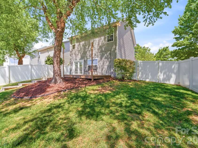 9248 Ducati Lane, Cornelius, NC 28031.  MLS# CAR4373198, YatesRealty ID 16492. 