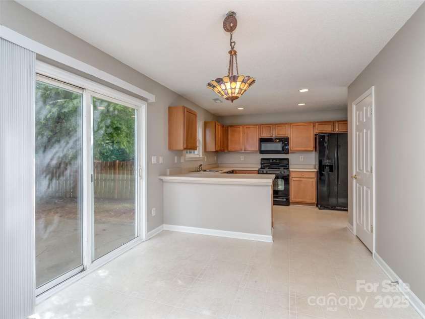 4208 Everest Drive, Gastonia, NC 28054.  MLS# CAR4258691, YatesRealty ID 16493. 