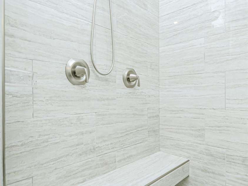 424 Cassia Court, Fort Mill, SC 29708.  MLS# CAR4262614, YatesRealty ID 16495. Primary Basement Bathroom