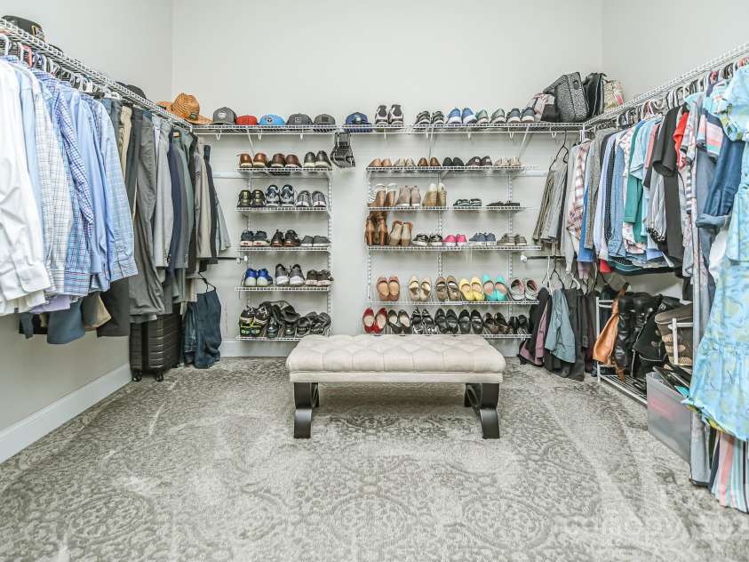 424 Cassia Court, Fort Mill, SC 29708.  MLS# CAR4262614, YatesRealty ID 16495. Primary Closet