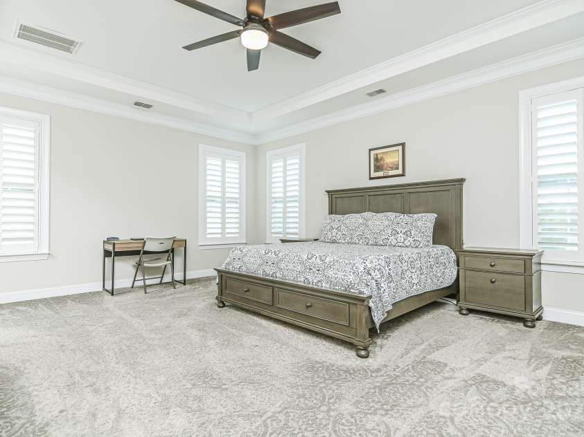 424 Cassia Court, Fort Mill, SC 29708.  MLS# CAR4262614, YatesRealty ID 16495. Primary Main Floor