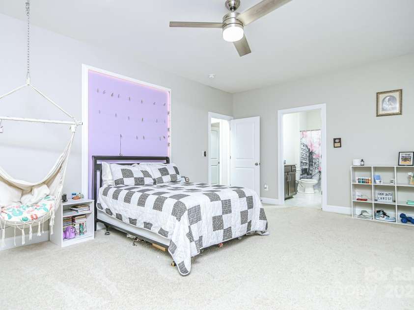 424 Cassia Court, Fort Mill, SC 29708.  MLS# CAR4262614, YatesRealty ID 16495. Second Floor Room 1
