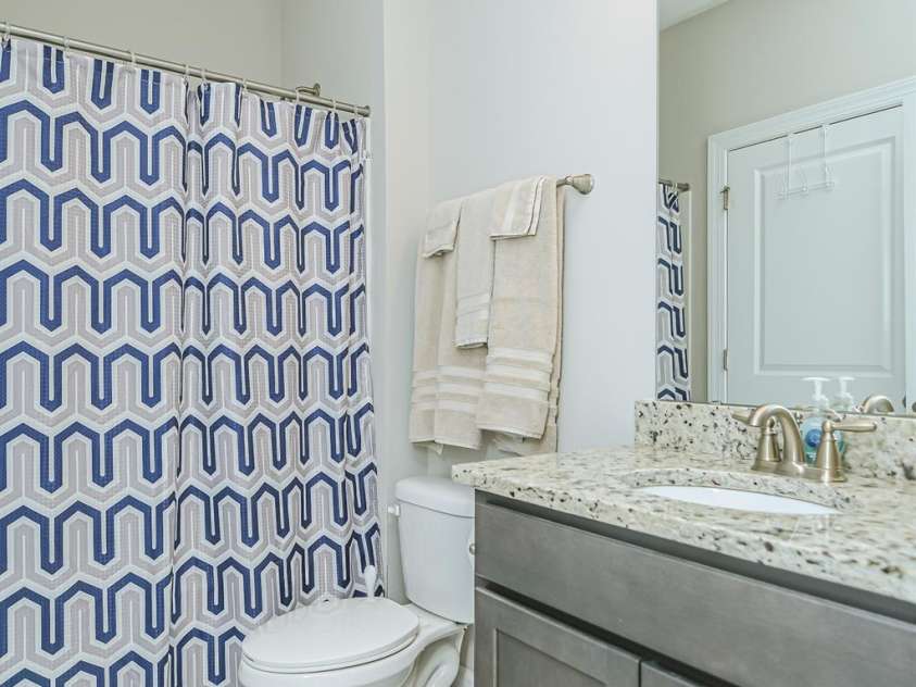 424 Cassia Court, Fort Mill, SC 29708.  MLS# CAR4262614, YatesRealty ID 16495. Second Floor Room 2 Bathroom