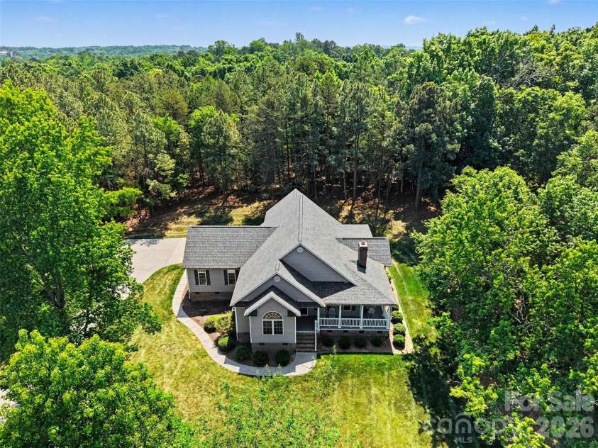 6301 Hawk Nest Drive, Concord, NC 28027.  MLS# CAR4374191, YatesRealty ID 16495. 