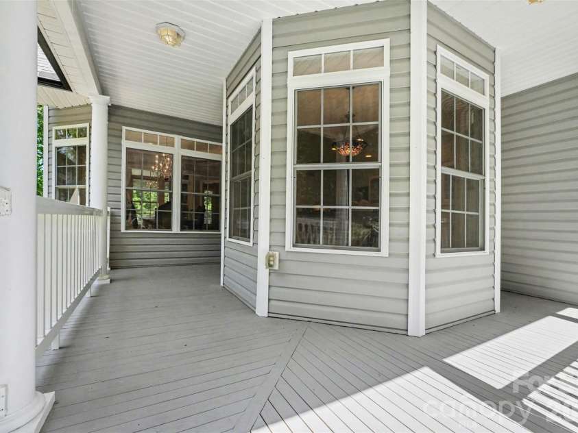 6301 Hawk Nest Drive, Concord, NC 28027.  MLS# CAR4374191, YatesRealty ID 16495. 
