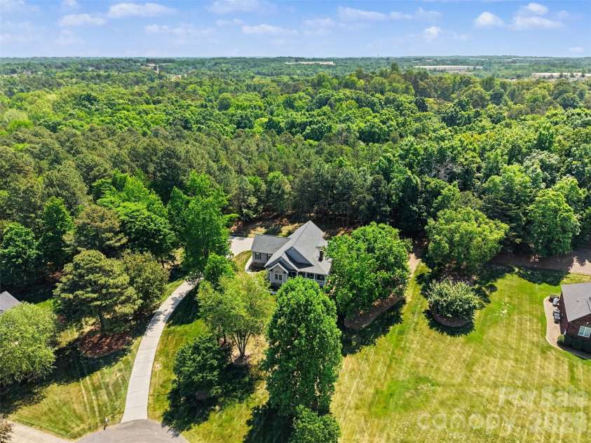 6301 Hawk Nest Drive, Concord, NC 28027.  MLS# CAR4374191, YatesRealty ID 16495. 