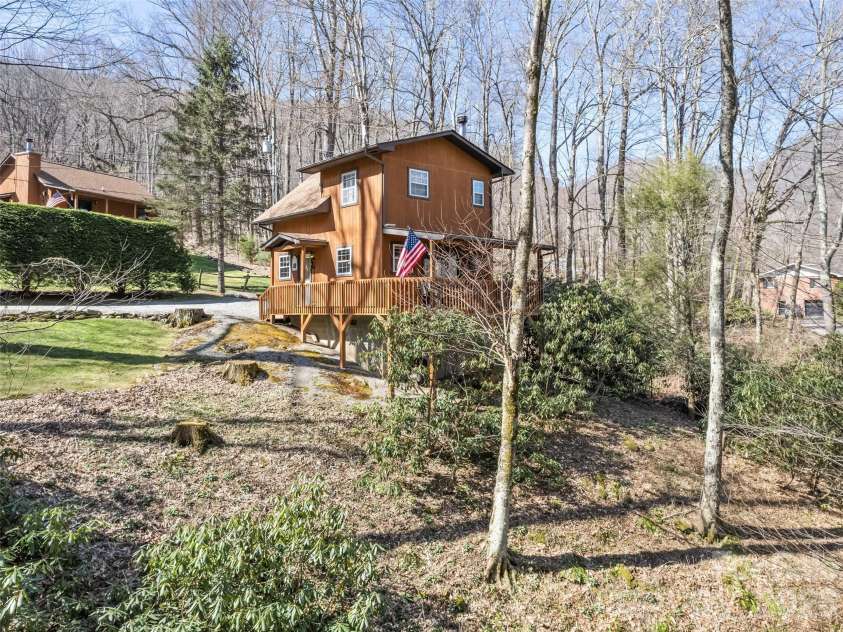 26 Stump Lane, Maggie Valley, NC 28751.  MLS# CAR4362320, YatesRealty ID 16496. 