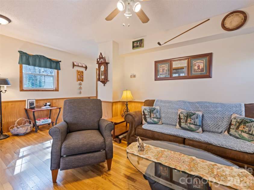 26 Stump Lane, Maggie Valley, NC 28751.  MLS# CAR4362320, YatesRealty ID 16496. 