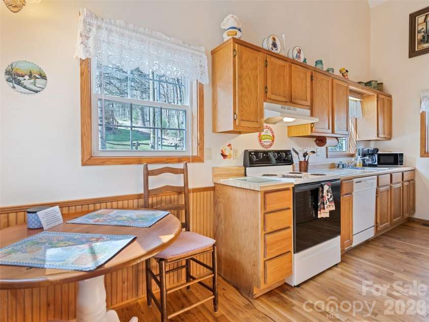 26 Stump Lane, Maggie Valley, NC 28751.  MLS# CAR4362320, YatesRealty ID 16496. 