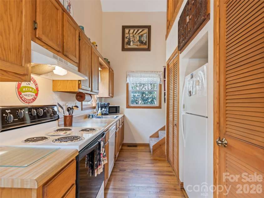 26 Stump Lane, Maggie Valley, NC 28751.  MLS# CAR4362320, YatesRealty ID 16496. 