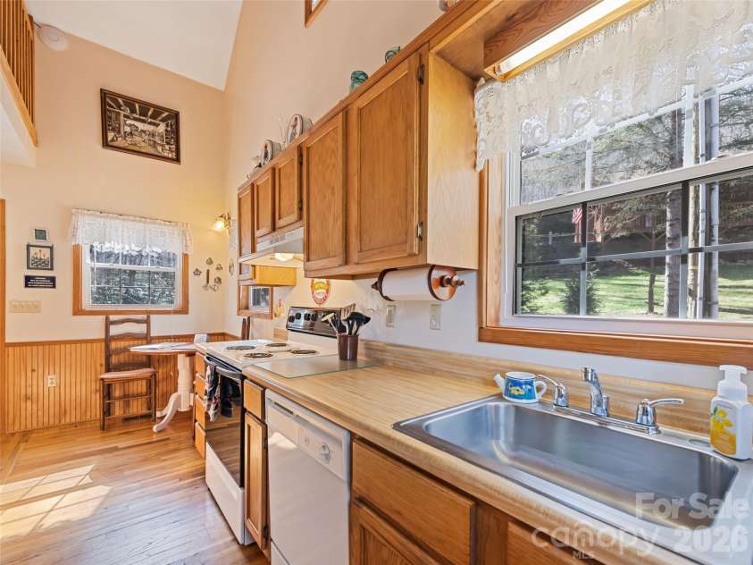 26 Stump Lane, Maggie Valley, NC 28751.  MLS# CAR4362320, YatesRealty ID 16496. 