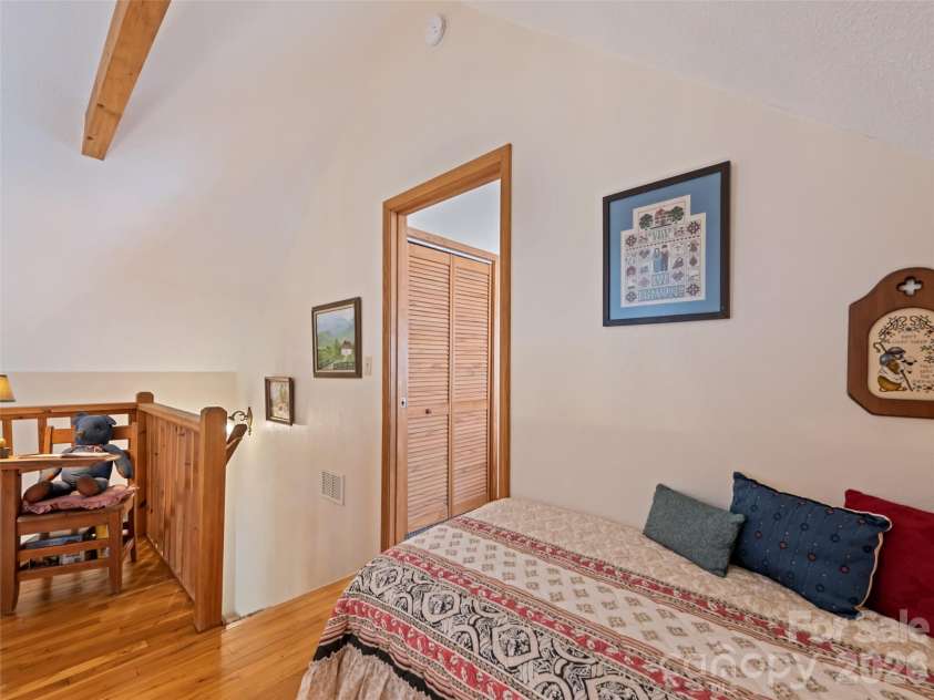 26 Stump Lane, Maggie Valley, NC 28751.  MLS# CAR4362320, YatesRealty ID 16496. 
