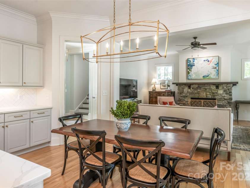 20 East Owl Creek Lane, Fairview, NC 28730.  MLS# CAR4258624, YatesRealty ID 16497. 