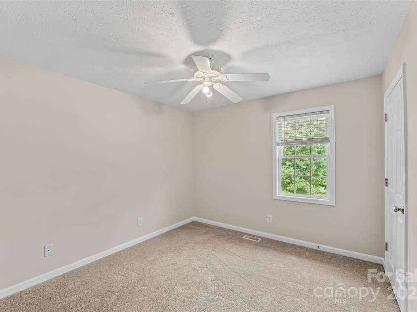 205 Davis Drive, Morganton, NC 28655.  MLS# CAR4261500, YatesRealty ID 16498. 
