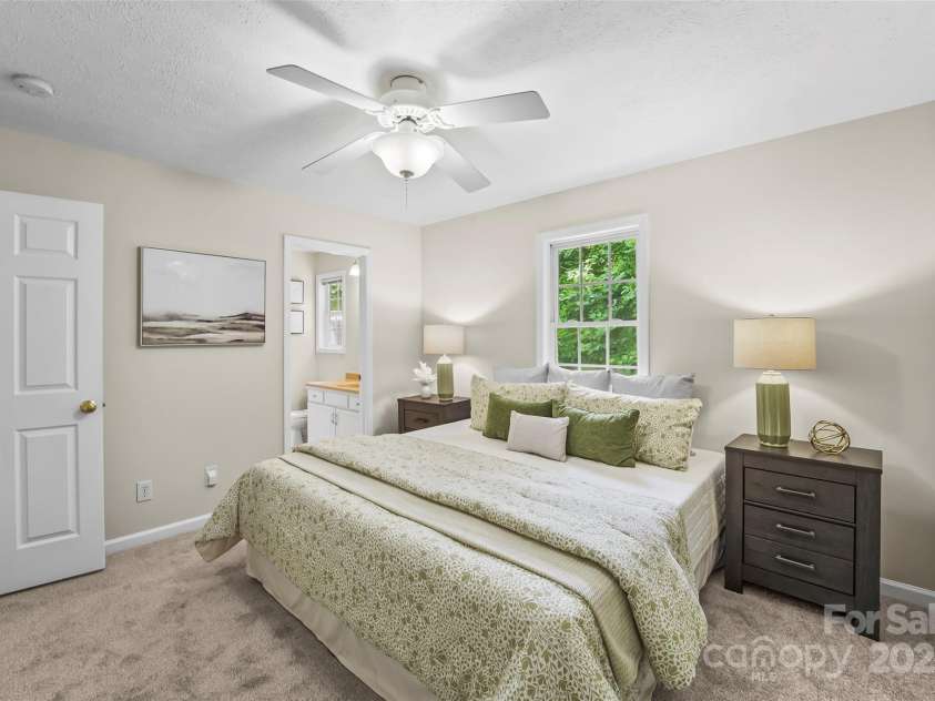 205 Davis Drive, Morganton, NC 28655.  MLS# CAR4261500, YatesRealty ID 16498. 
