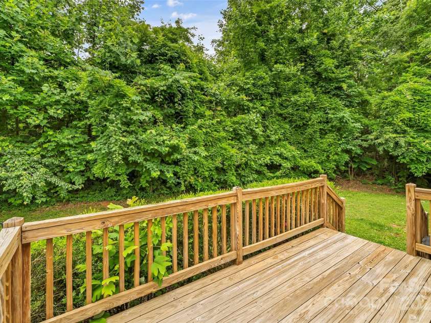 205 Davis Drive, Morganton, NC 28655.  MLS# CAR4261500, YatesRealty ID 16498. 