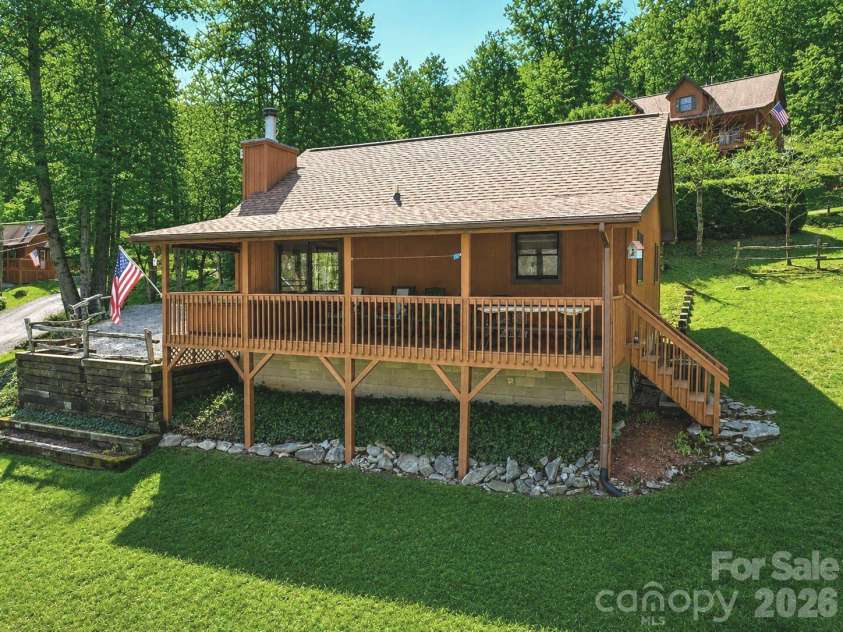 46 Stump Lane, Maggie Valley, NC 28751.  MLS# CAR4361955, YatesRealty ID 16498. 